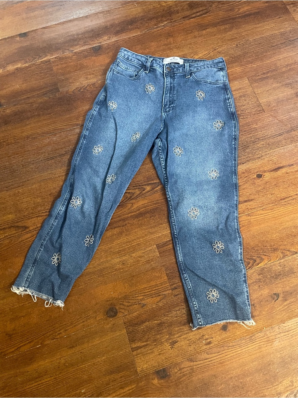 Hollister Denim Straight-Leg Jeans with White Daisy Embroidery